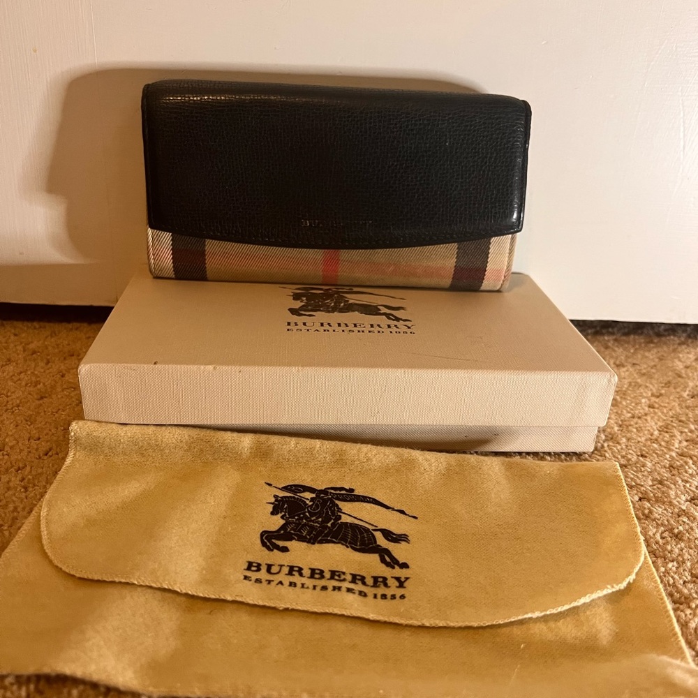 Burberry Nova Check Wallet - Retails $495